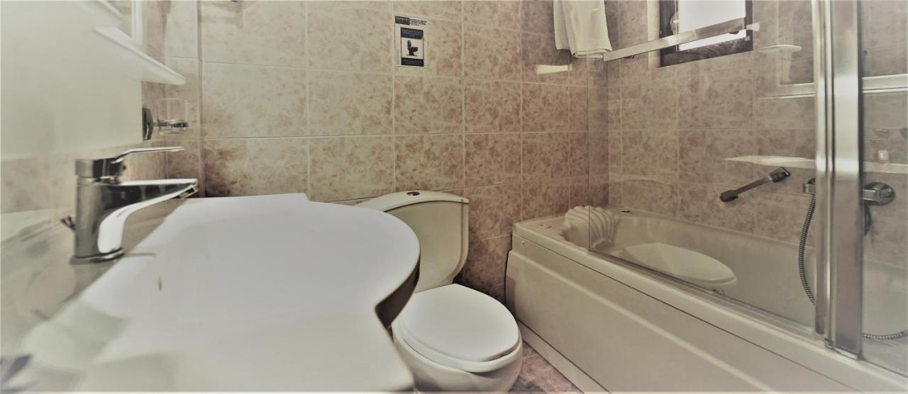 Hotel Tourist Párga Kültér fotó